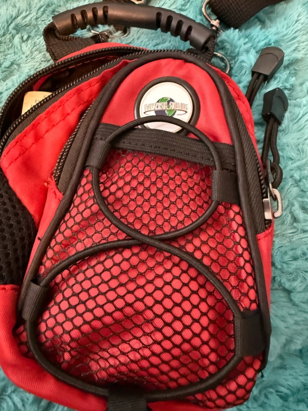 UNIVERSAL STUDIOS  mini crossbody bag/back pack Red